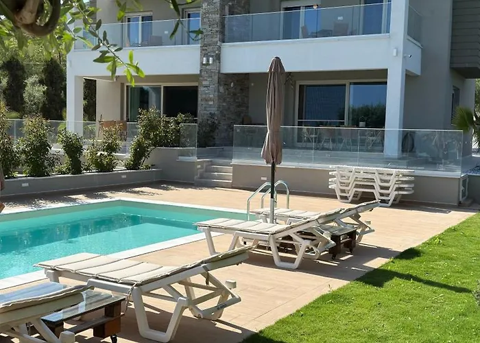 Elia Villa